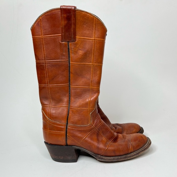 Vintage Shoes - Vintage biltrite leather quilted cowboy boots size 6